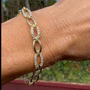 B83. 18k Gold Plated Stainless Steel Cubic Zirconia Paperclip Bracelet